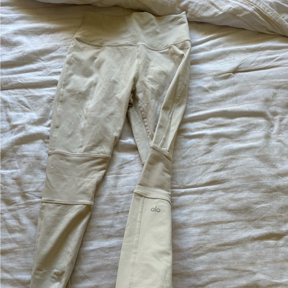 Alo yoga leggings